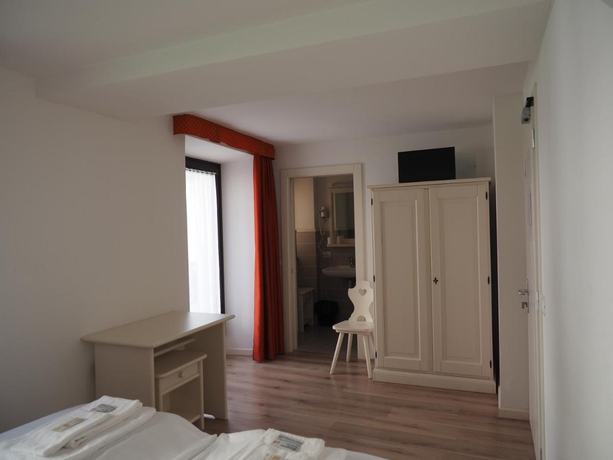 Hotel B&B Francolini Folgaria Exteriör bild